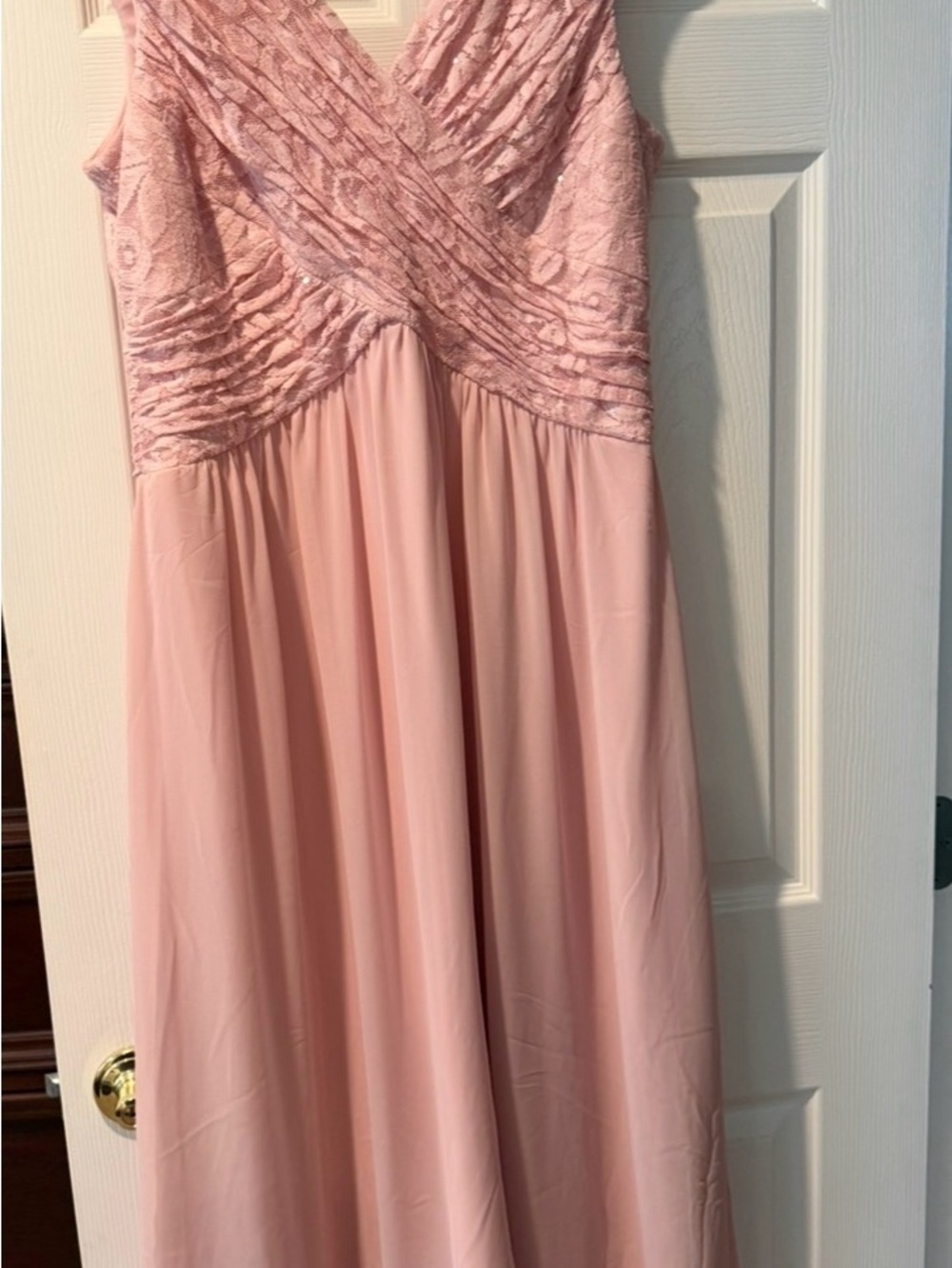 Women’s Lace & Chiffon Formal Dress